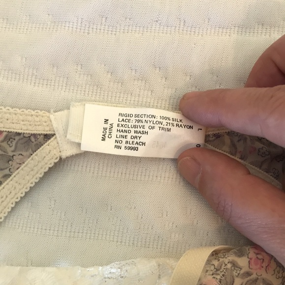 Vintage 1980s Christian Dior Silk Garter Belt Size Small. - Picture 8 of 11